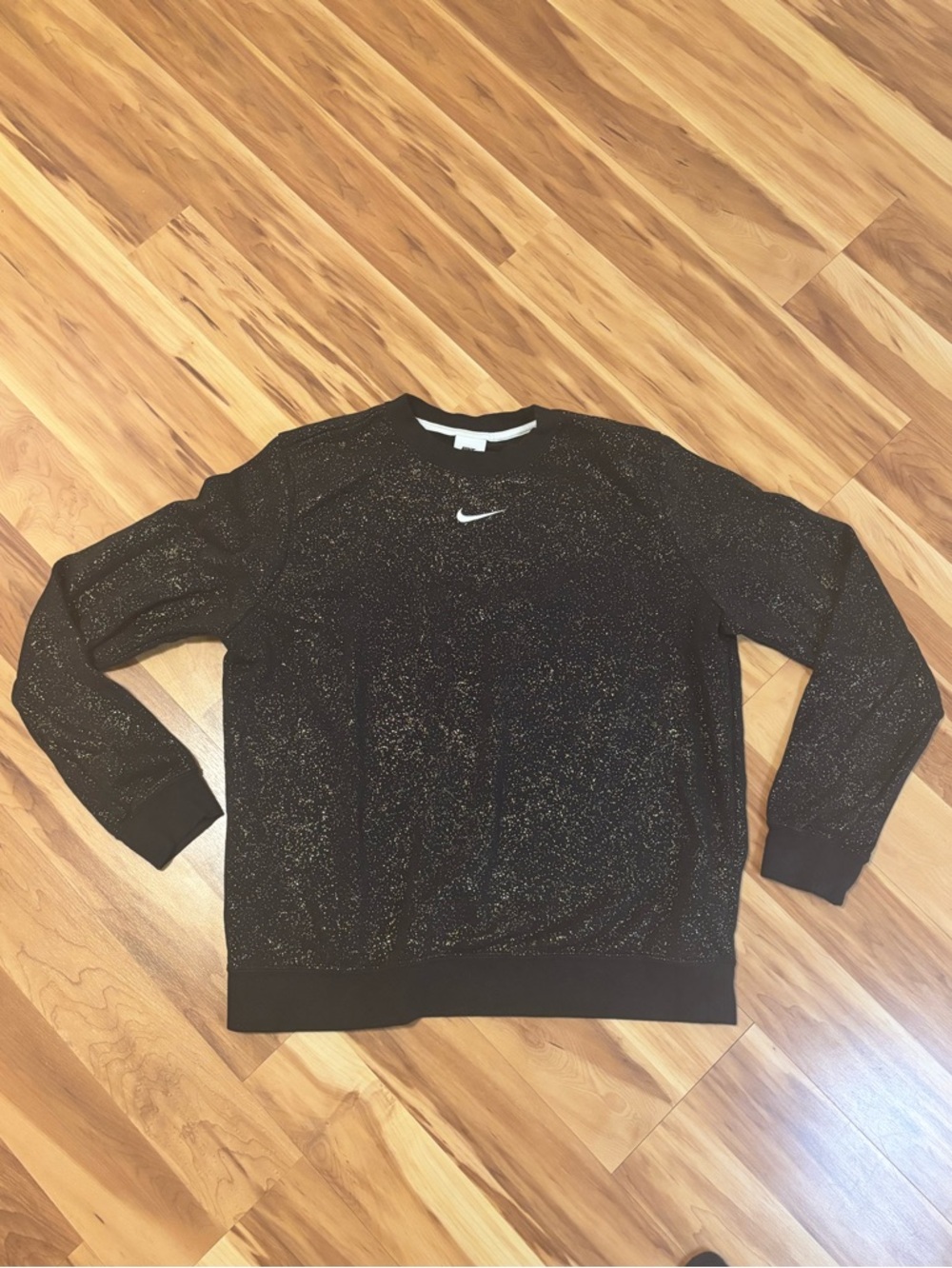 Nike Black Crewneck Sweatshirt with Subtle Metallic Speckle Size Large